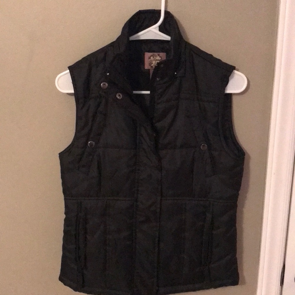 Forever 21 cute vest!